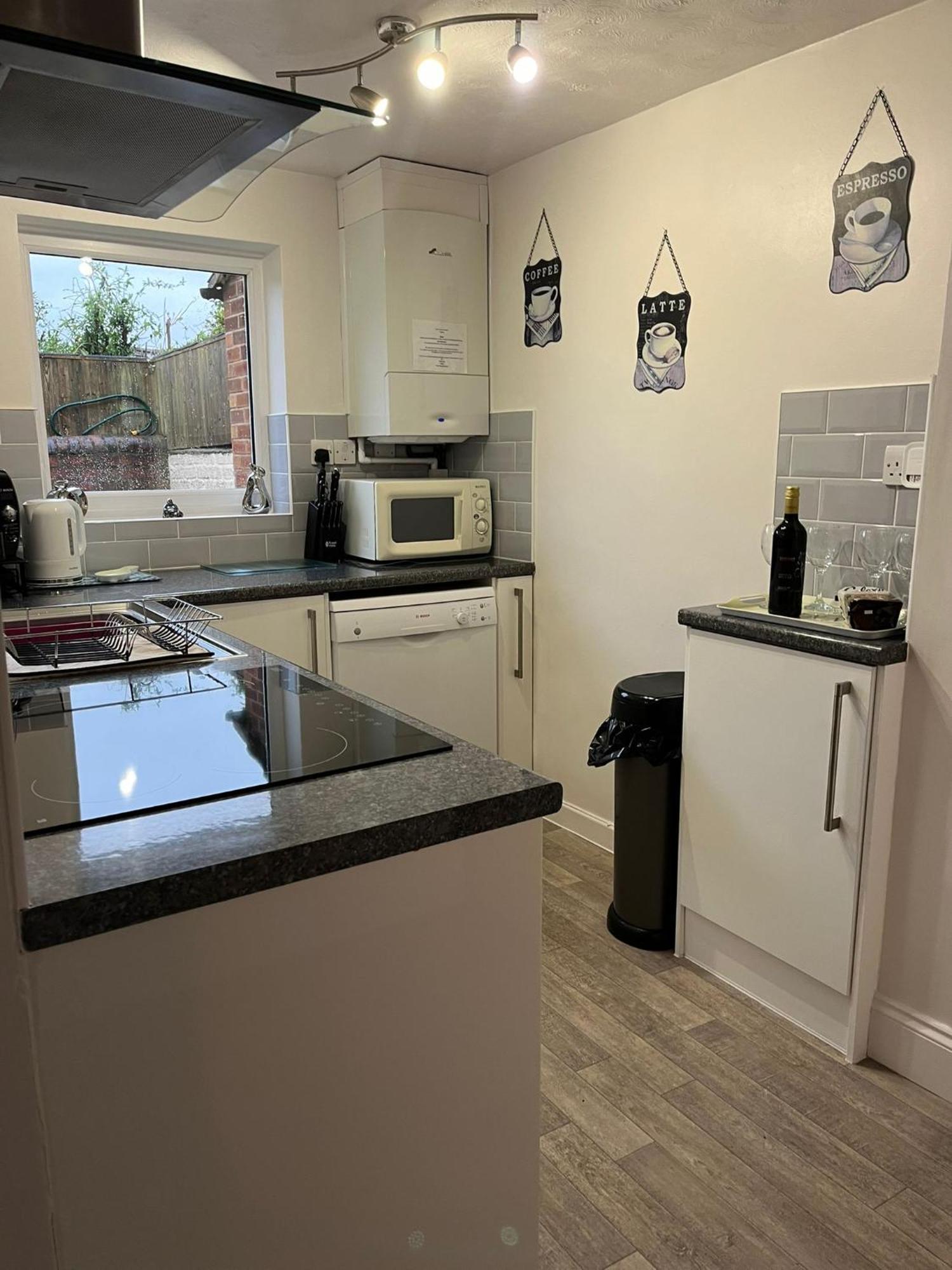 City Of Chester Award Winning Cottage -Pixie Terrace Chester Exteriör bild